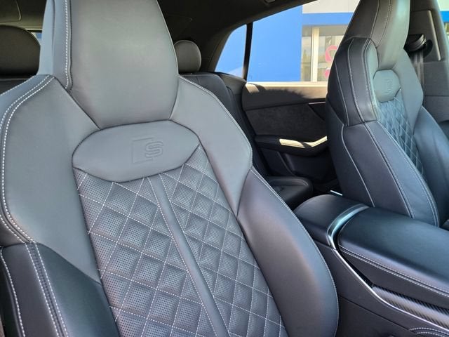2024 Audi SQ8 Prestige