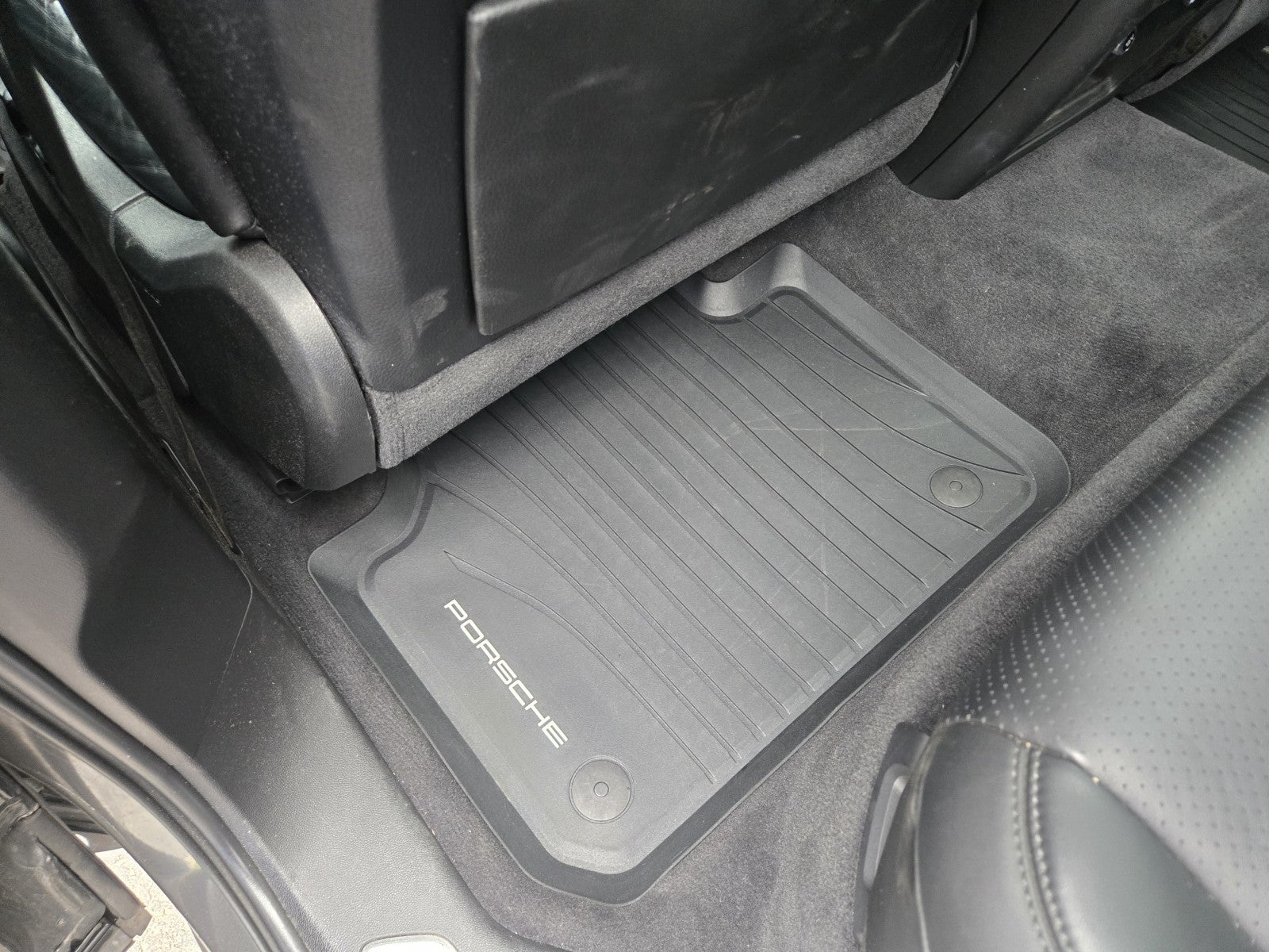 2020 Porsche Cayenne Base