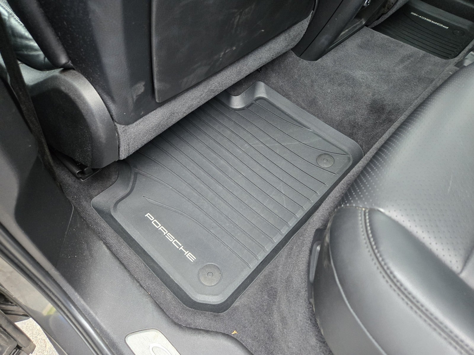 2020 Porsche Cayenne Base