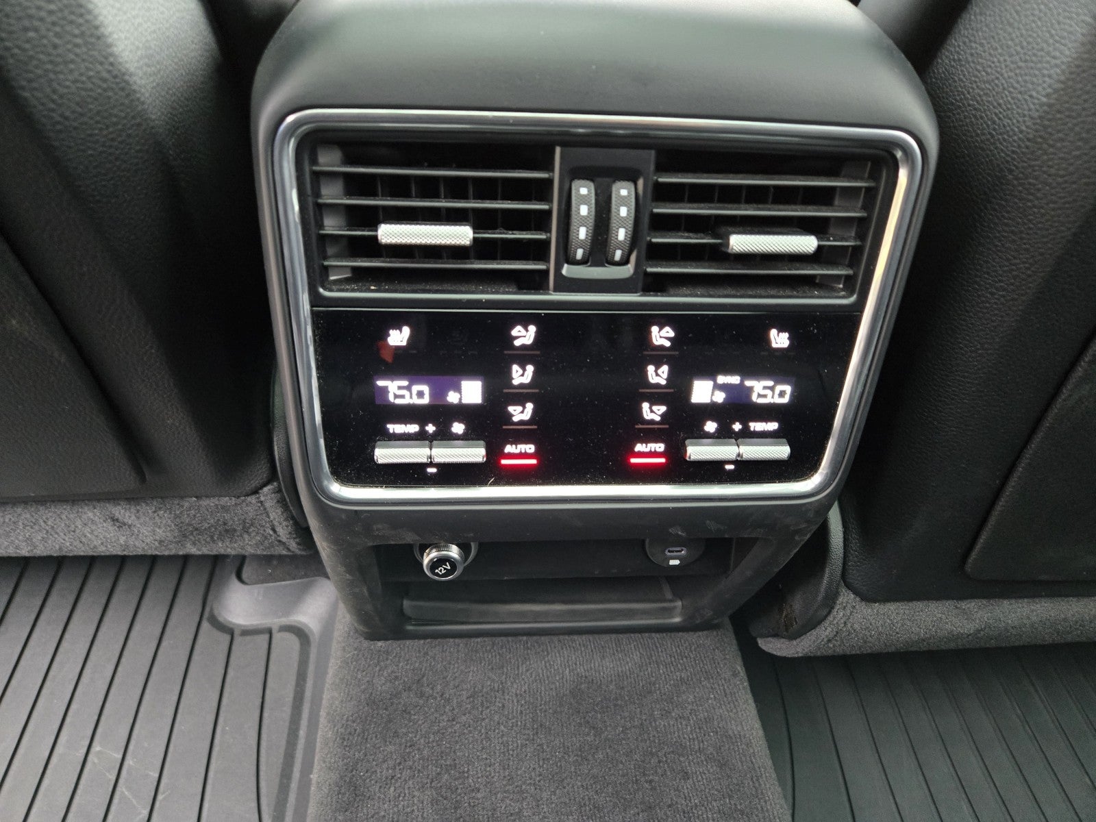 2020 Porsche Cayenne Base