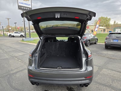2020 Porsche Cayenne Base