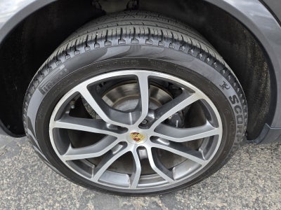 2020 Porsche Cayenne Base