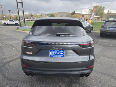 2020 Porsche Cayenne Base